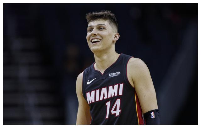 场正在崭露 场正在崭露