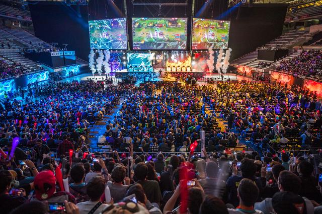 之间形成高 之间形成高