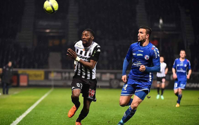 突施冷箭 突施冷箭