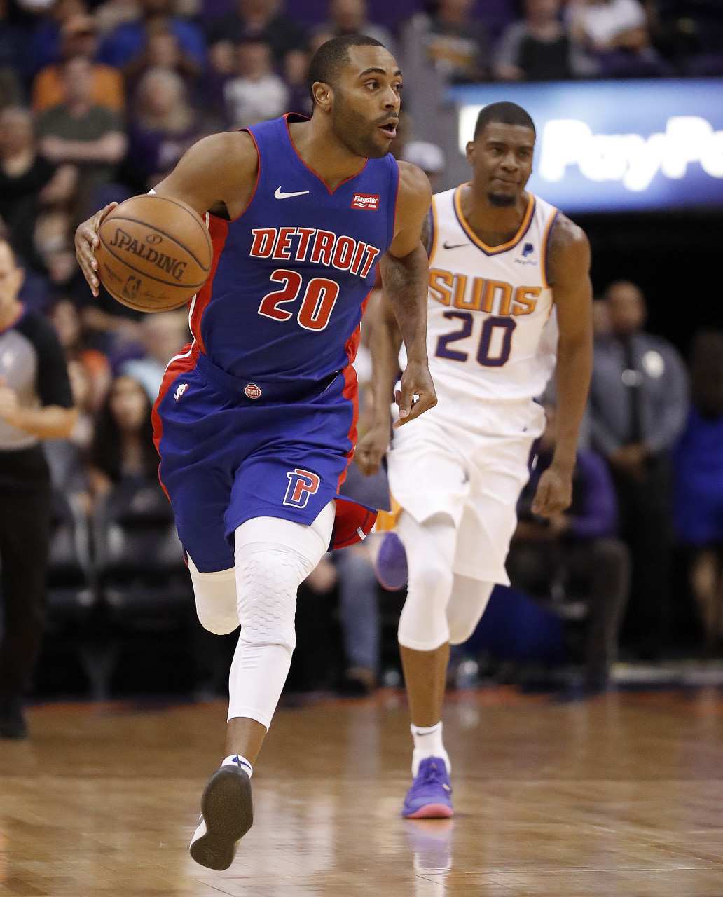 风格错位让 风格错位让